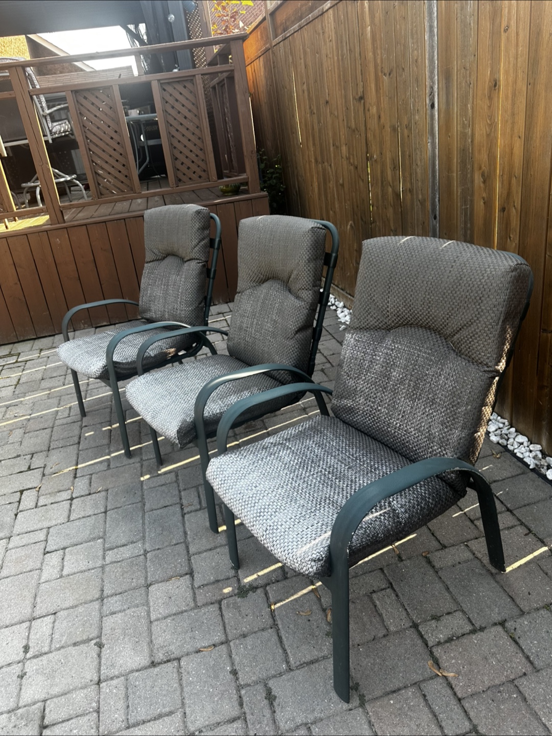 Outdoor Chairs with Cushion (3 chairs)