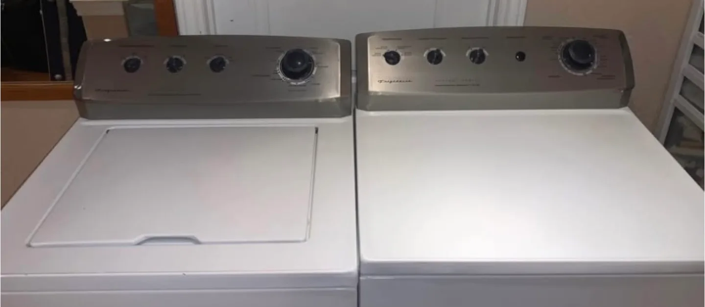 Laundry Set (Excellent Condition) image indicator(9)