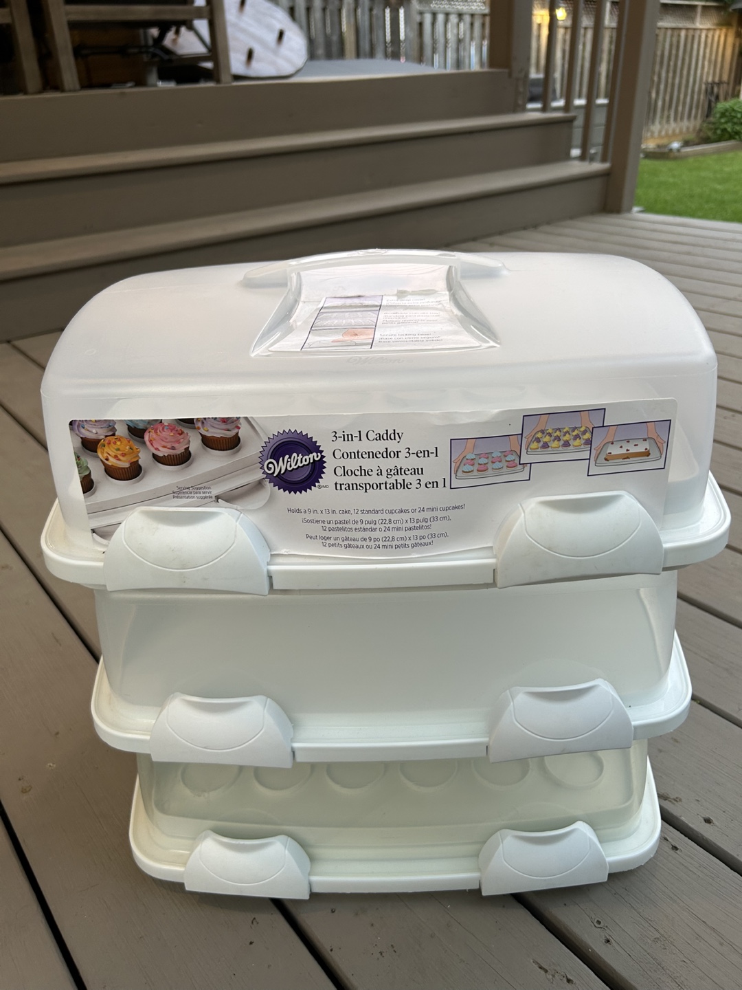 Wilton 3-in-1 Cupcake Caddy - photo 4