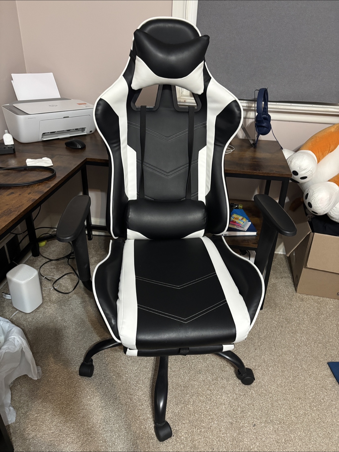 Gaming Chair and L shaped desk - photo 2