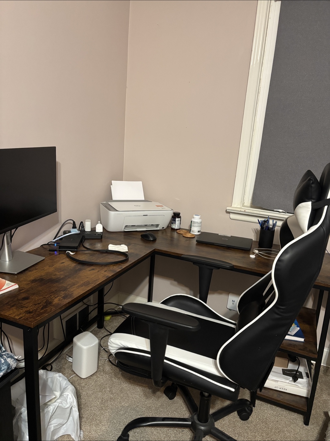 Gaming Chair and L shaped desk - photo 3