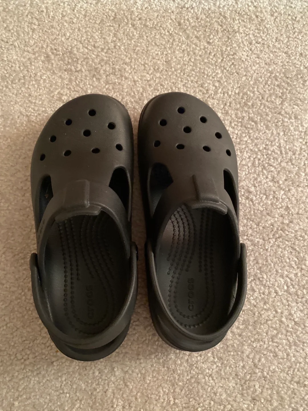 Black Crocs Clogs thumbnail