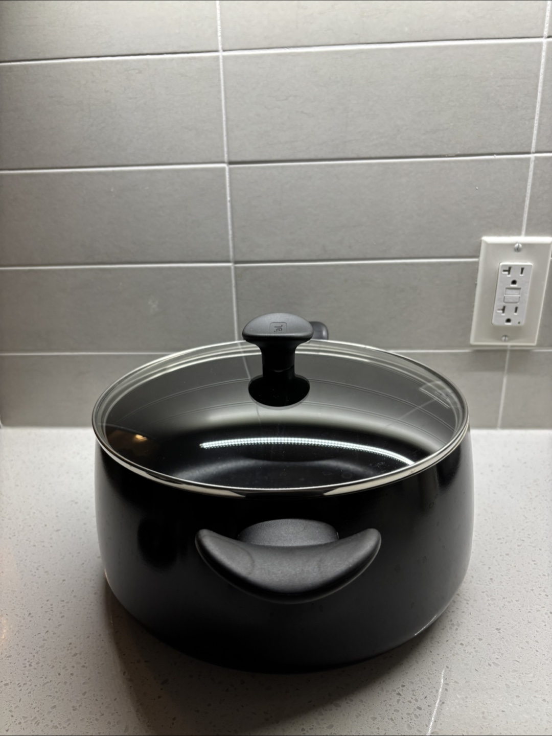 T-fal Black Pot with Lid - photo 2