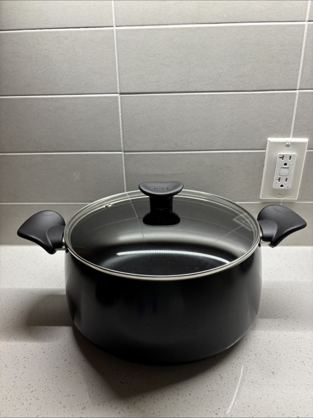 T-fal Black Pot with Lid - photo 3