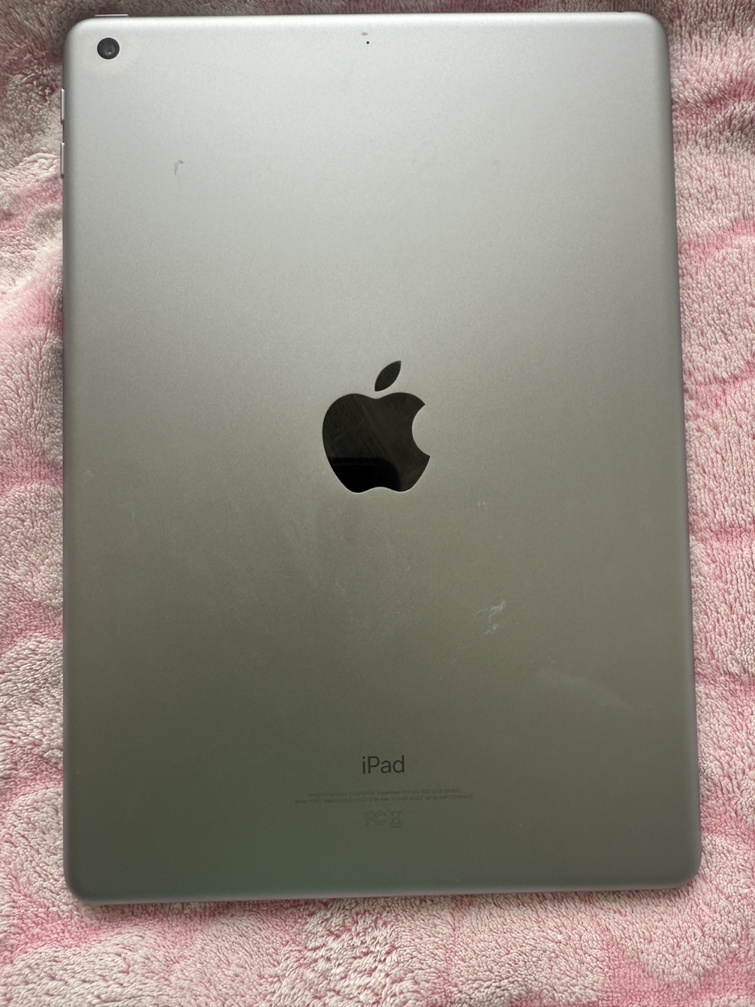 Apple iPad 5th Gen - photo 2