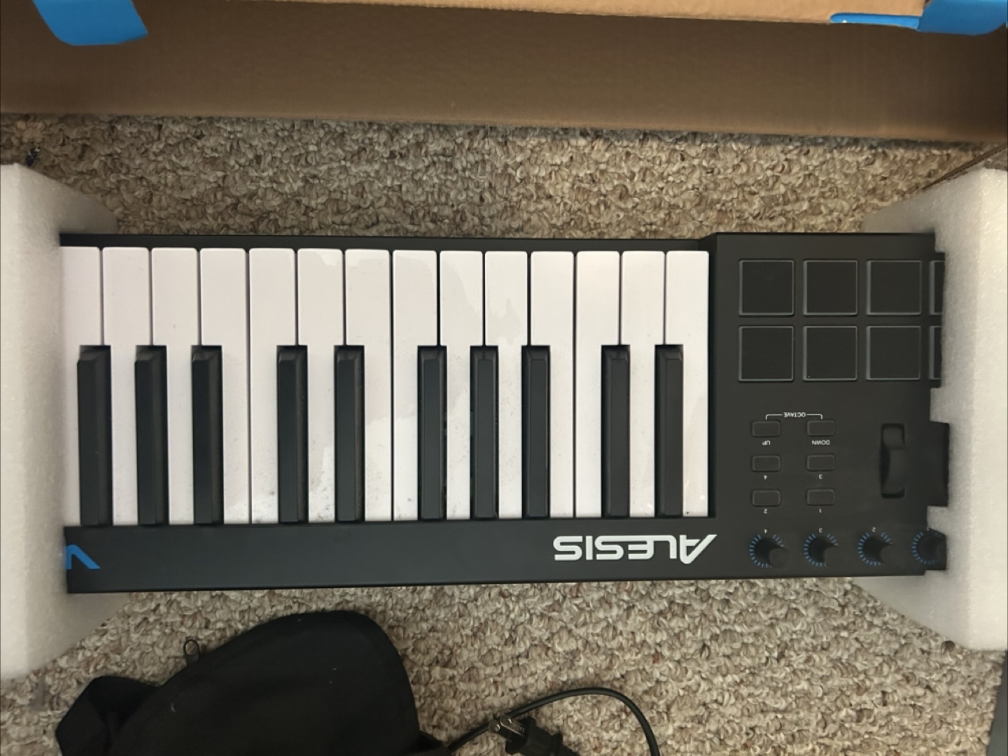 Alesis V25 MIDI Keyboard Controller - photo 3