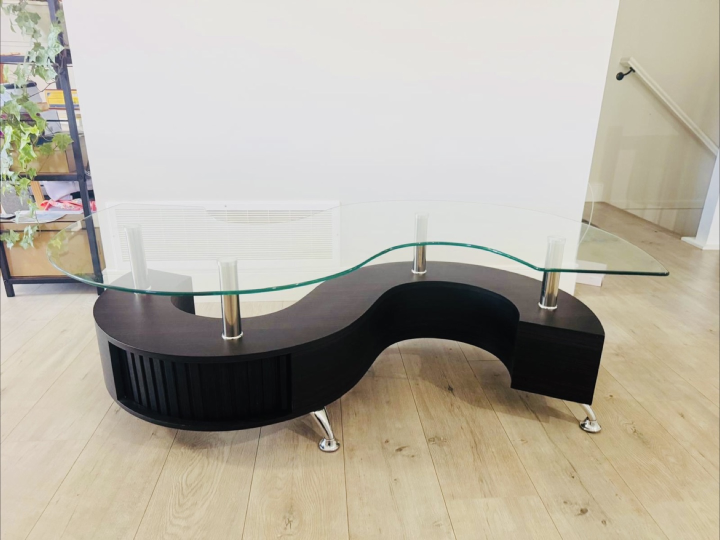 Unique S-Shaped Coffee Table