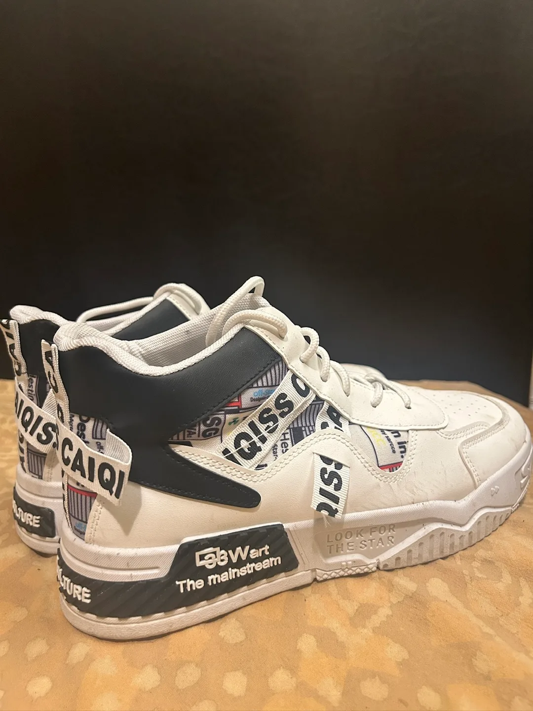 High-Top Sneakers thumbnail