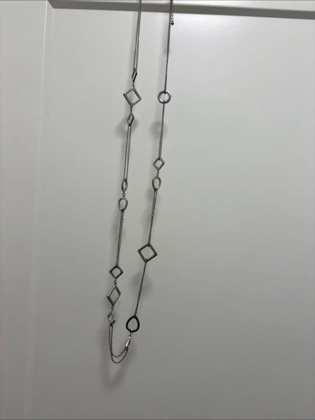 Silver Geometric Necklace - long image indicator(2)