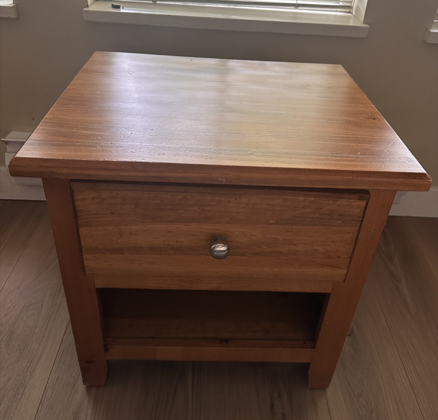 Solid Oakwook night stand