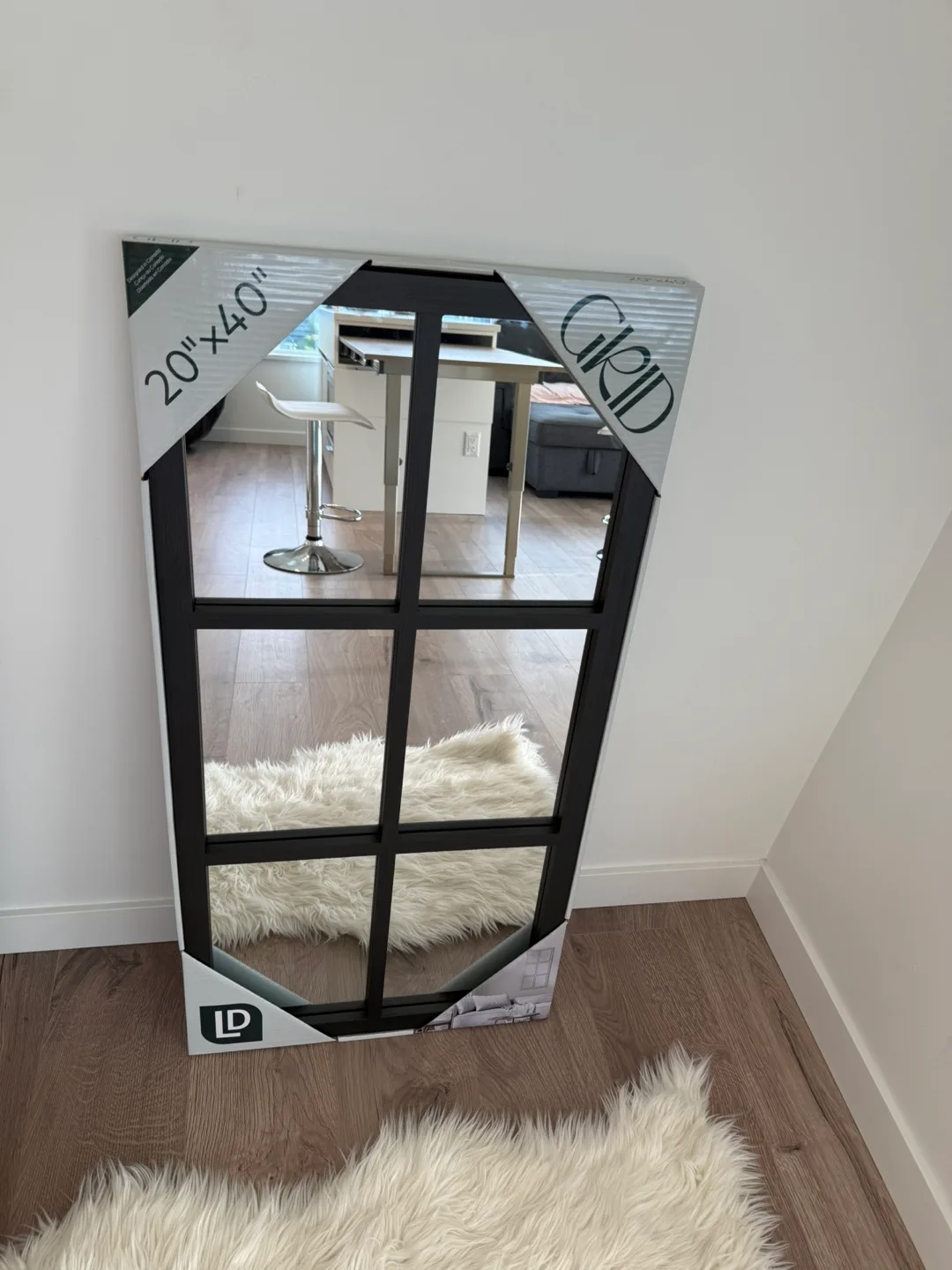 Grid Mirror 20x40 thumbnail