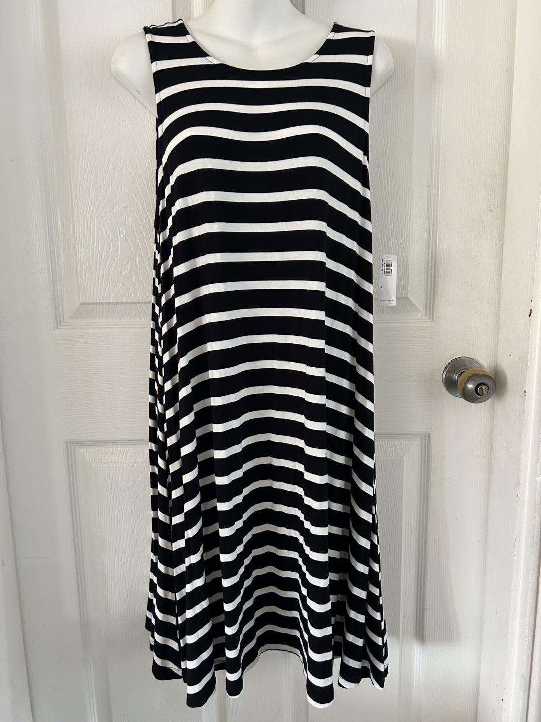 New women’s old navy dress size large