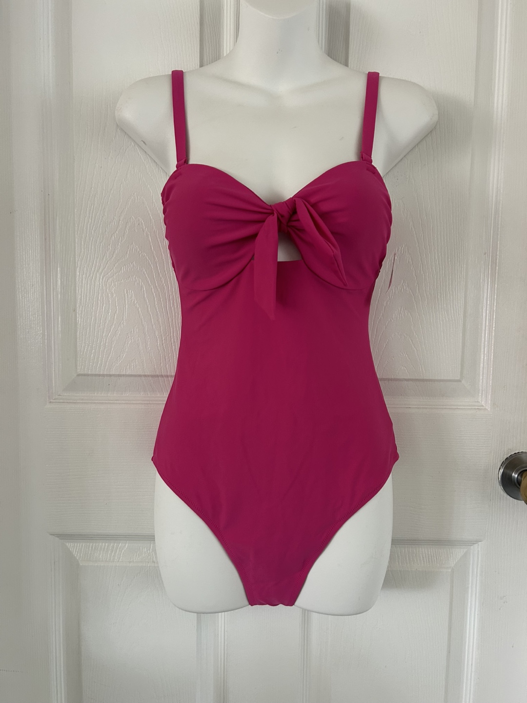 New old navy swimsuit size small