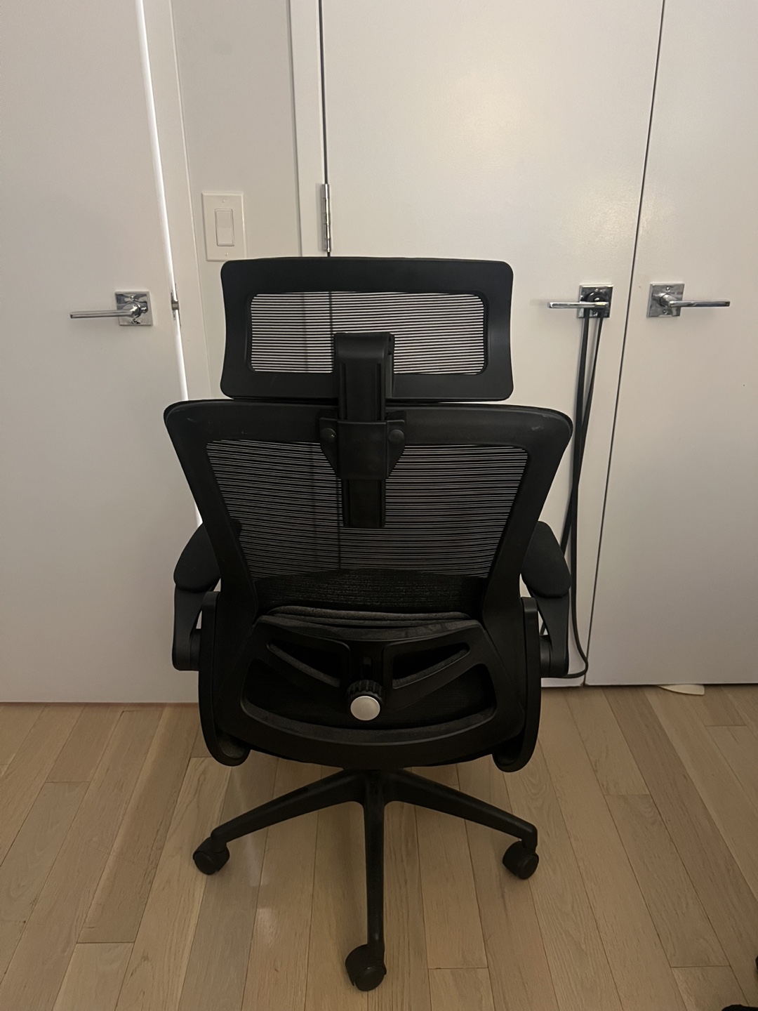 Black Ergonomic Office Chair - photo 3