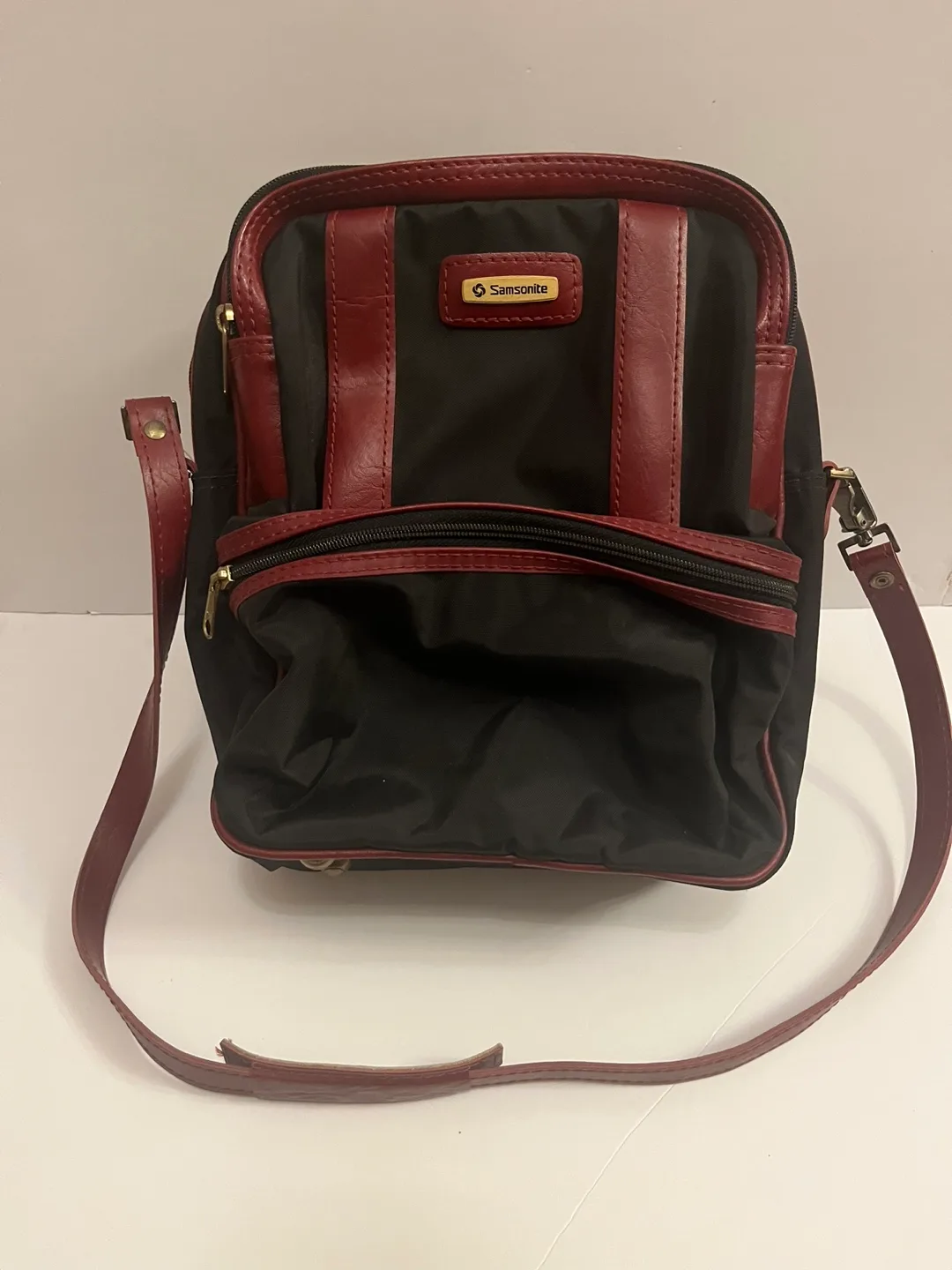 Samsonite Black and Burgundy Shoulder Bag thumbnail