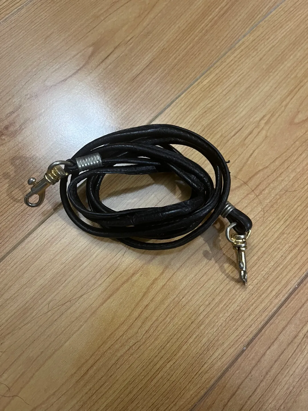 Leather Crossbody Bag image indicator(5)