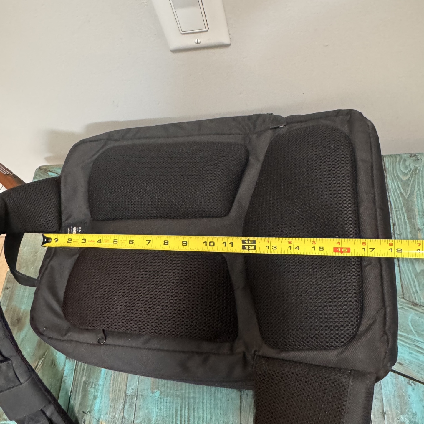 Incase Sling Laptop Backpack - photo 3