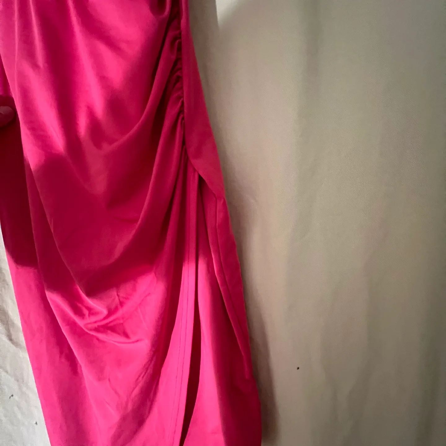 Pretty Pink Dress image indicator(2)