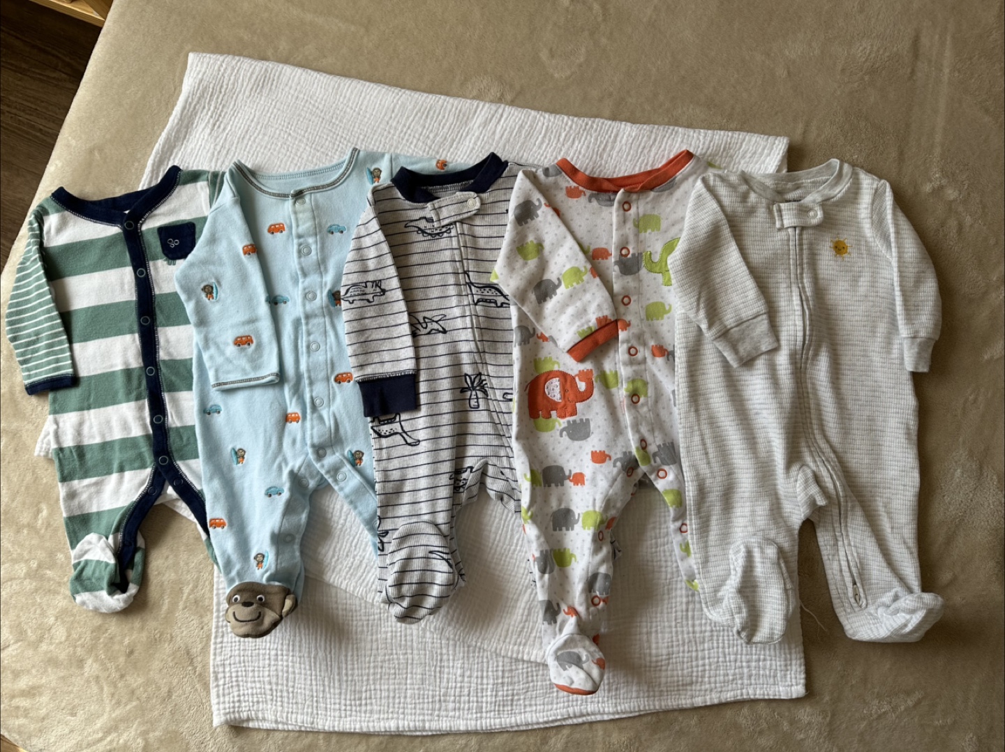 Baby clothes - photo 2