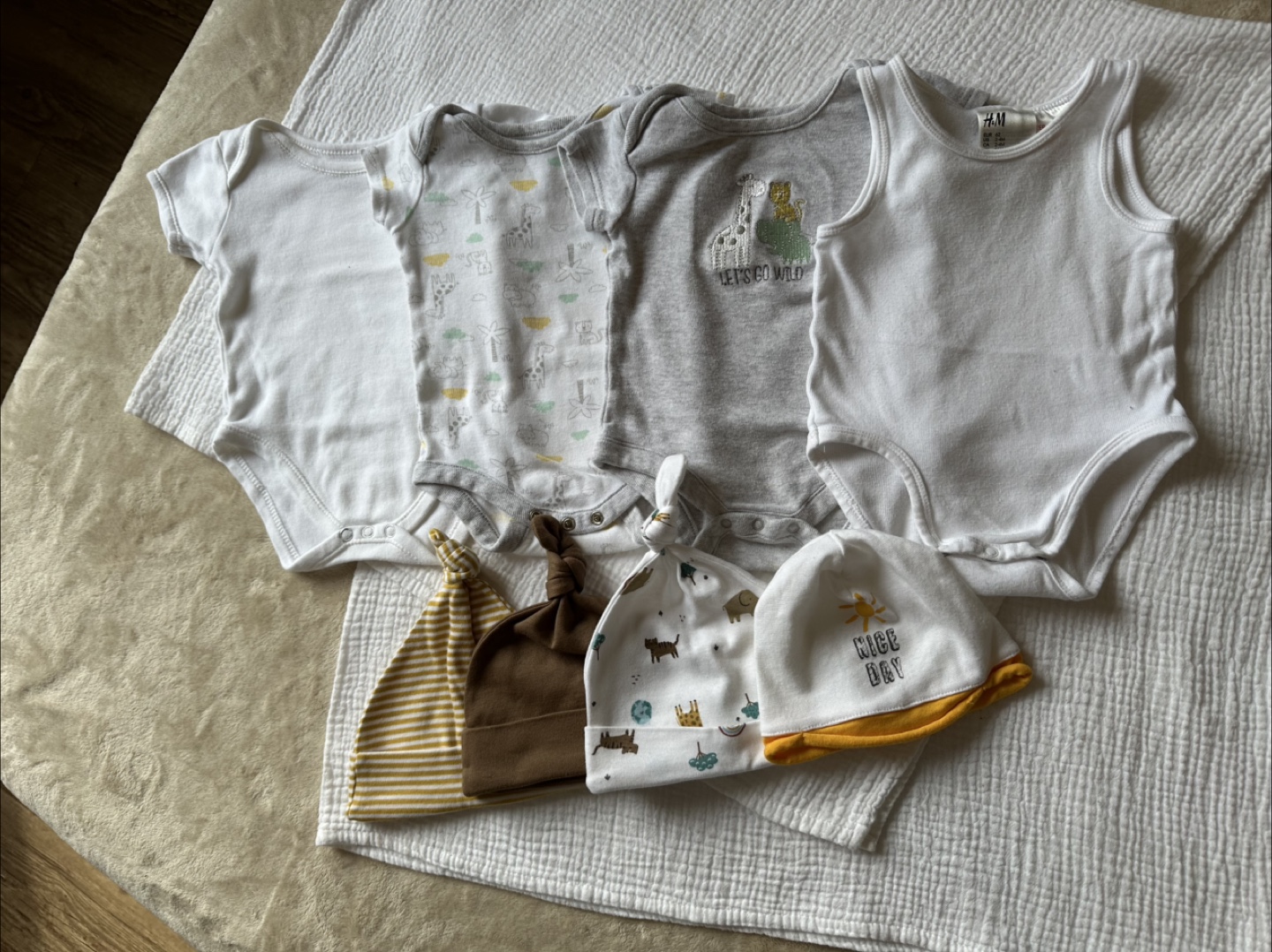 Baby clothes - photo 3