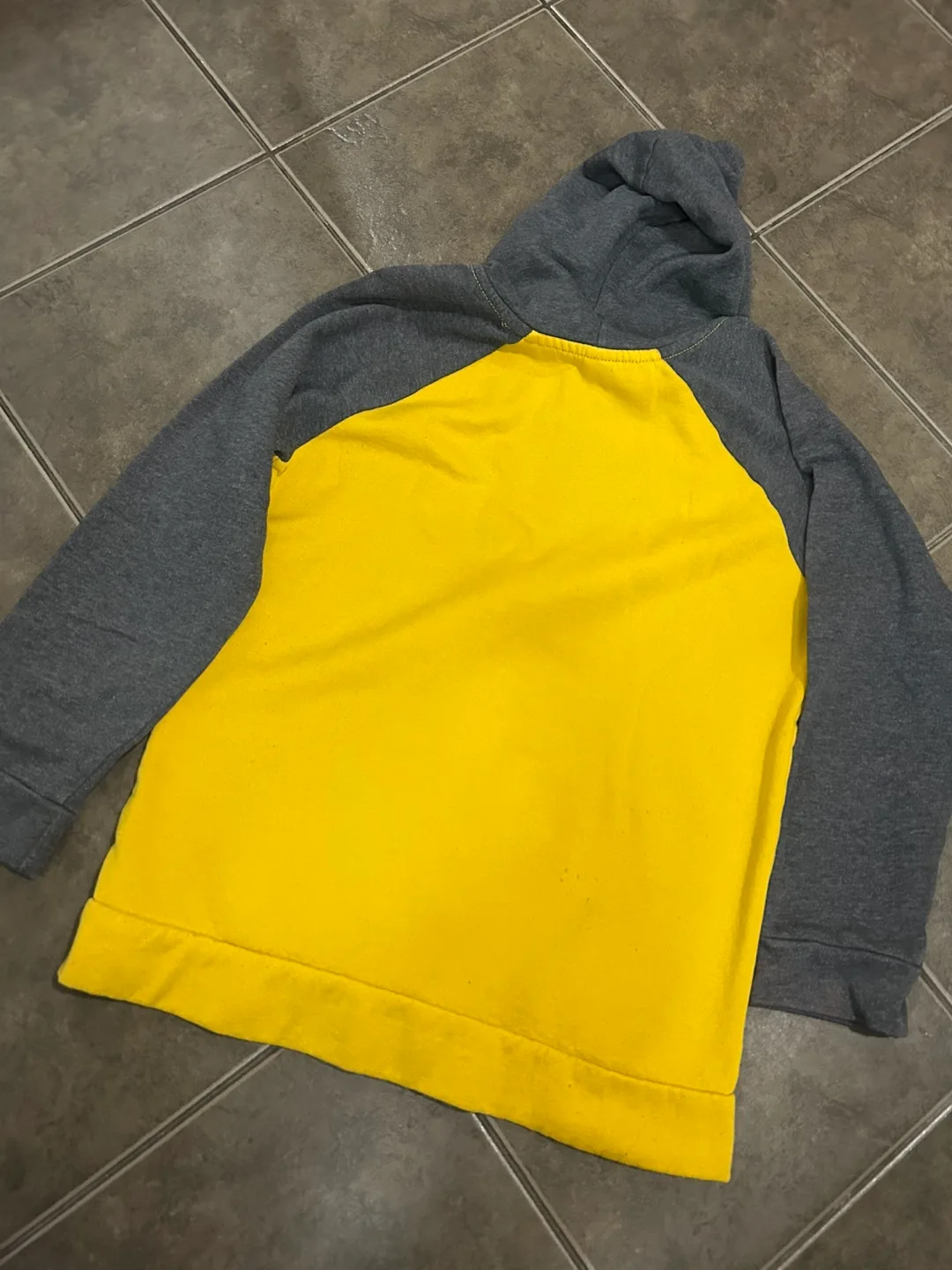 Old Navy Youth Hoodie (Size XL Kids) image indicator(2)