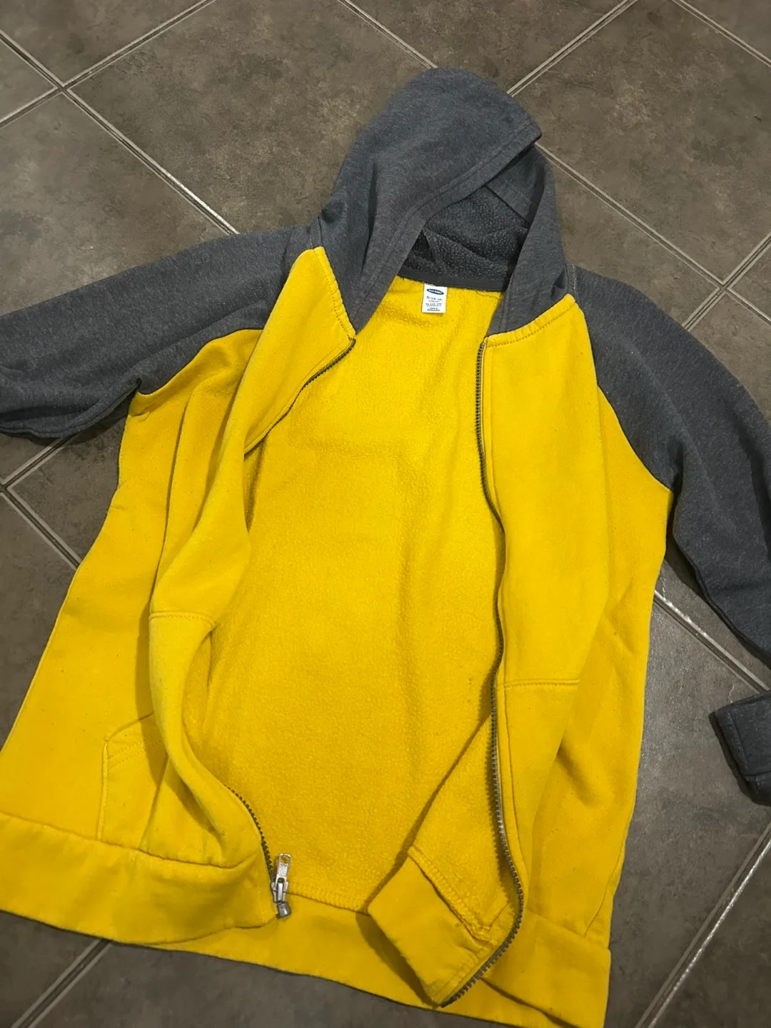 Old Navy Youth Hoodie (Size XL Kids) image indicator(3)