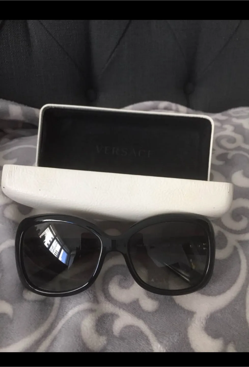 Versace Sunglasses image indicator(2)