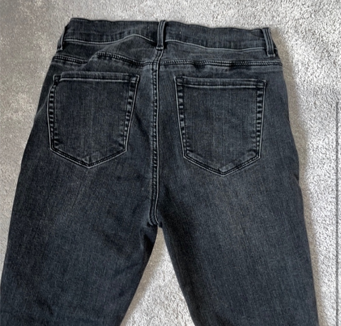 Pacsun Black Ripped Knee Jeans - photo 2