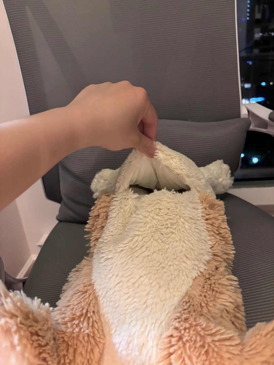 Folkmanis Puppets Floppy Bunny Rabbit Hand Puppet image indicator(4)