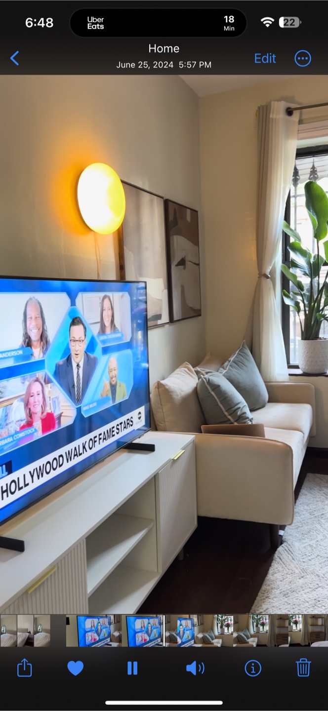 Samsung 55" Crystal UHD 4K TV - photo 2