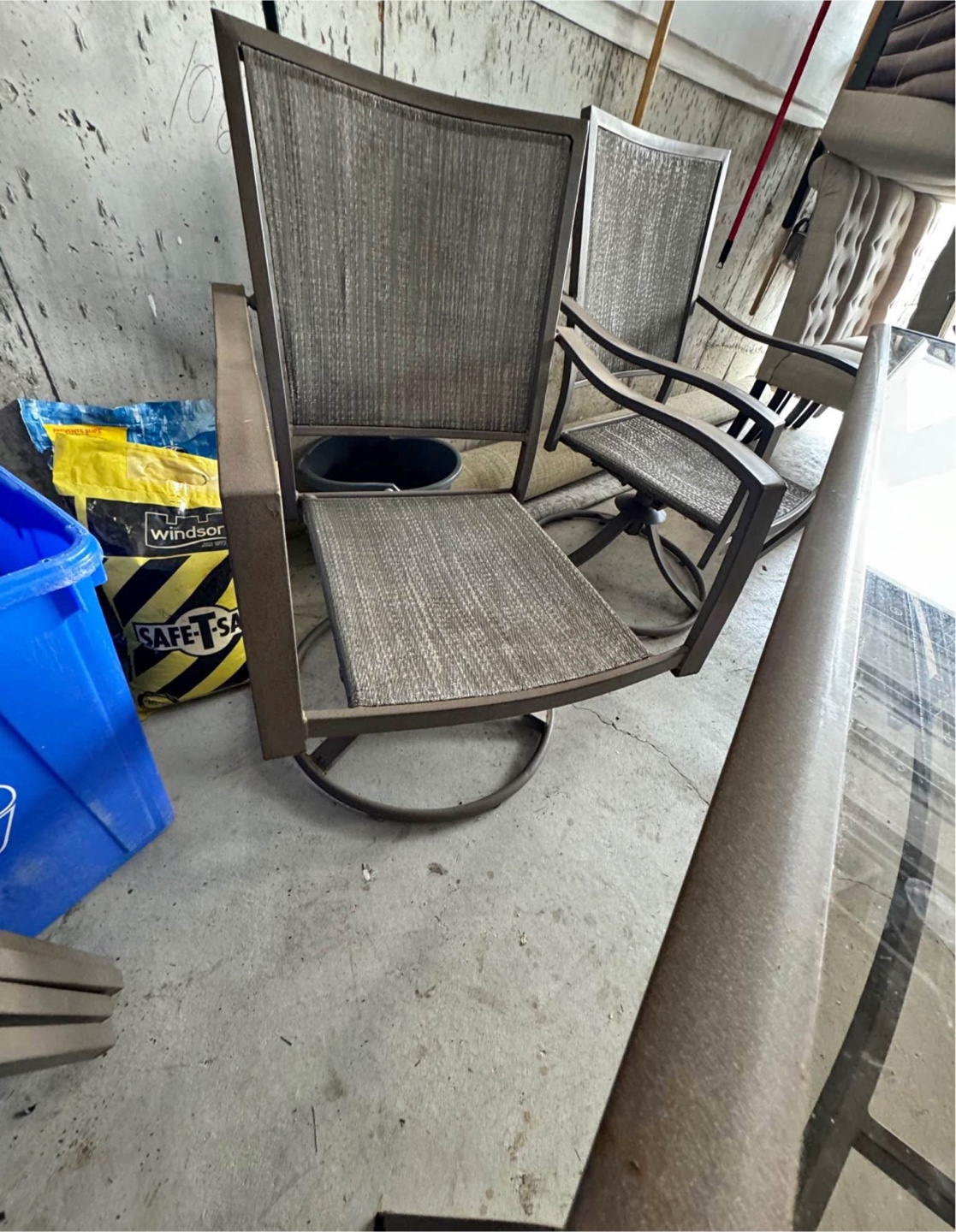 Outdoor patio table set - photo 2