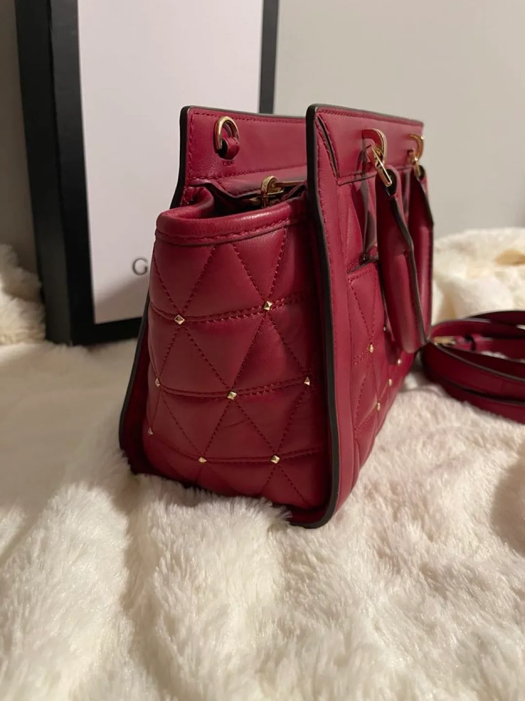 🤩HARD TO FIND🤩Practically new: Limited Edition Vivianne SMALL image indicator(5)