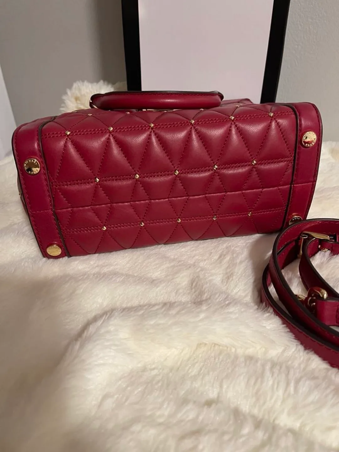 🤩HARD TO FIND🤩Practically new: Limited Edition Vivianne SMALL image indicator(4)