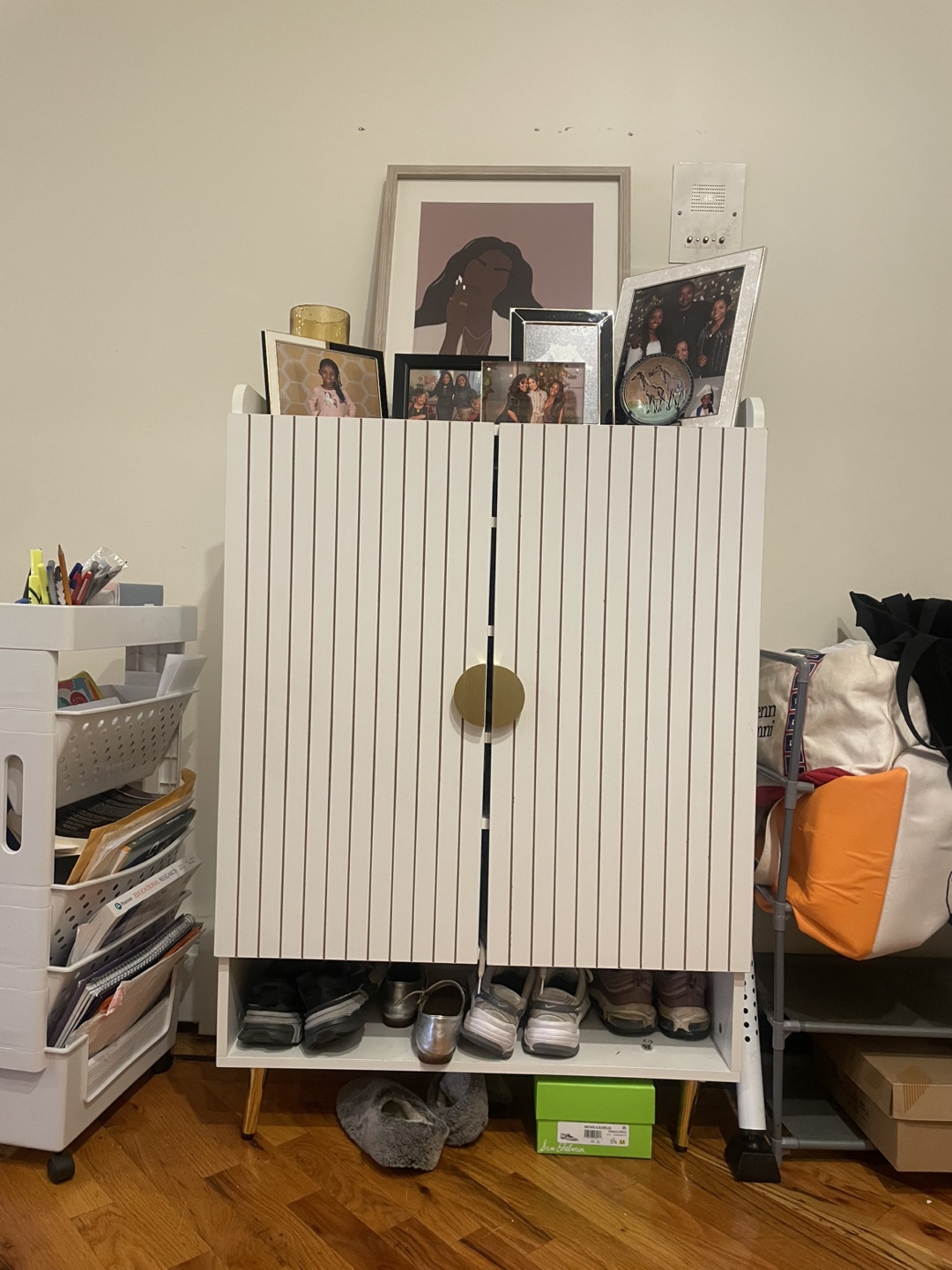 White Wooden Shoe Cabinet - photo 5