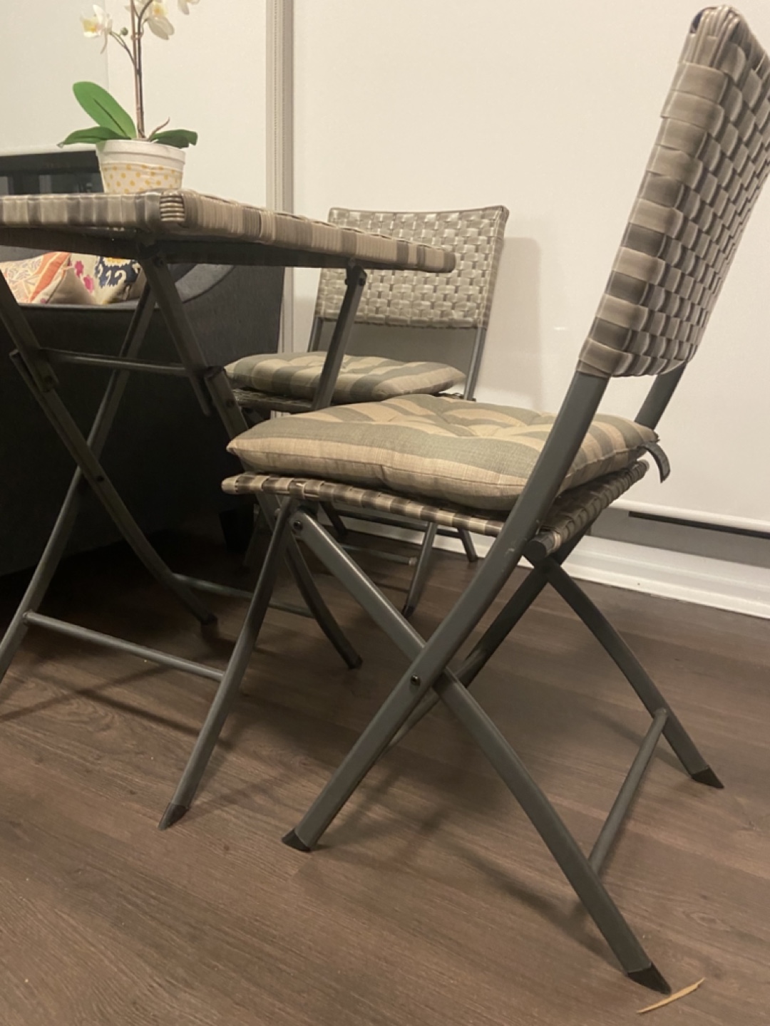 Outdoor Table and Chairs Set