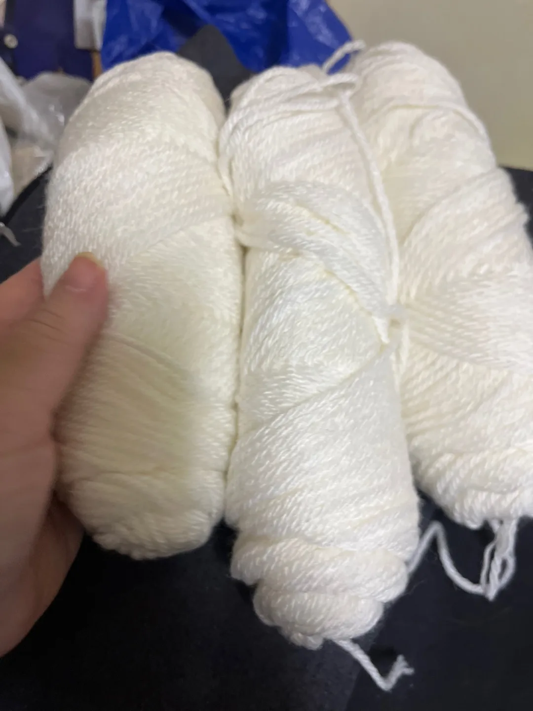 White Yarn Bundles - 3 available image indicator(2)
