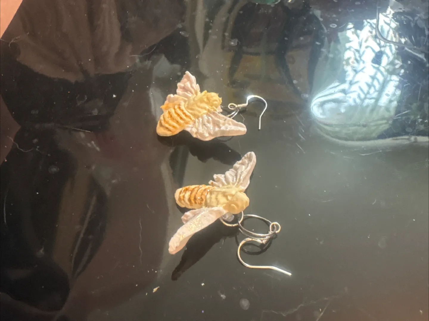 Bee Themed Earrings image indicator(2)