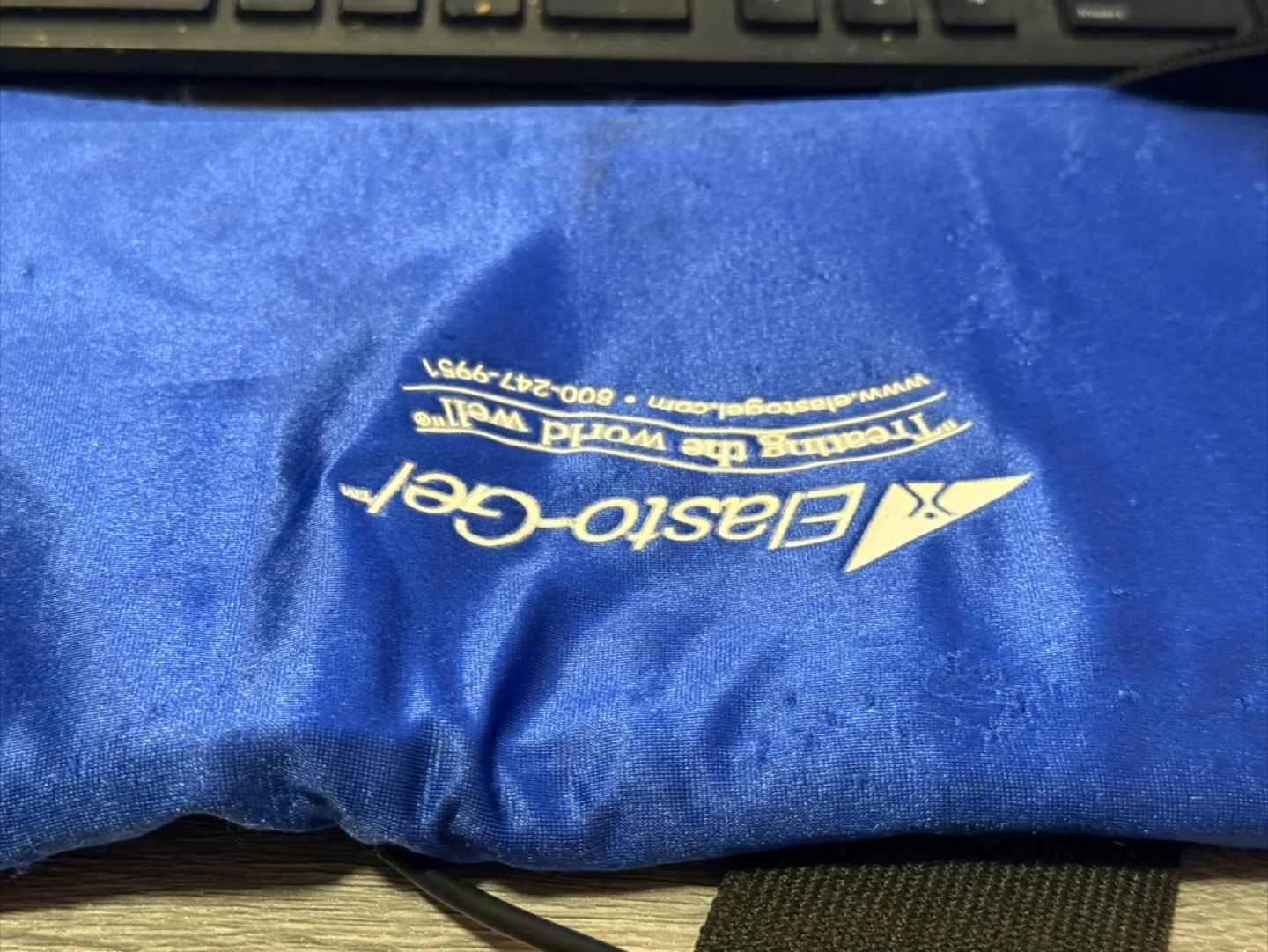 Pain relief Elasto Gel Hot/Cold Wrap for neck leg back image indicator(5)