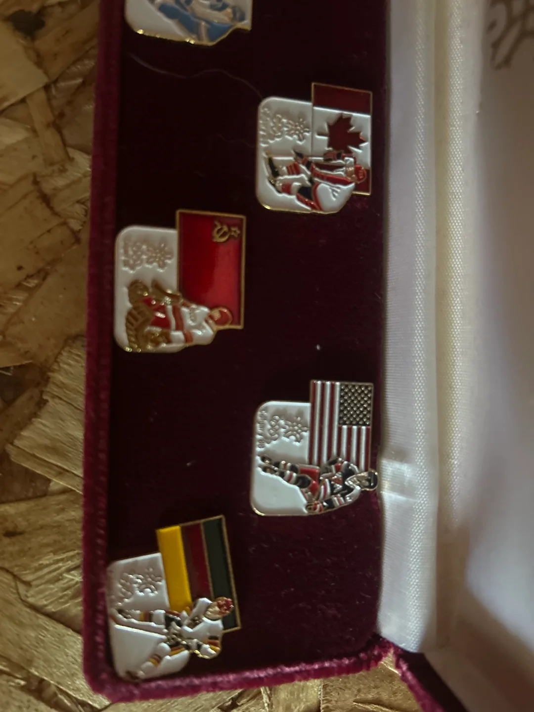 Vintage Olympics Pin Set with Case image indicator(4)