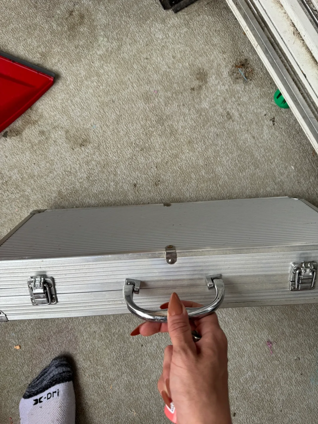 BBQ Tool Set in Aluminum Case image indicator(2)