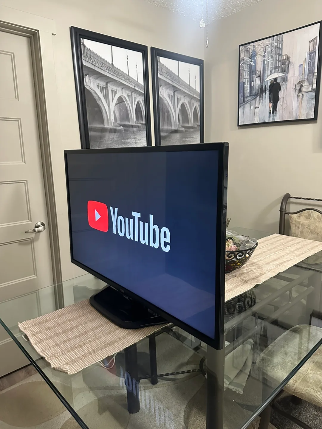 43-inch LG Smart TV in perfect working condition. thumbnail