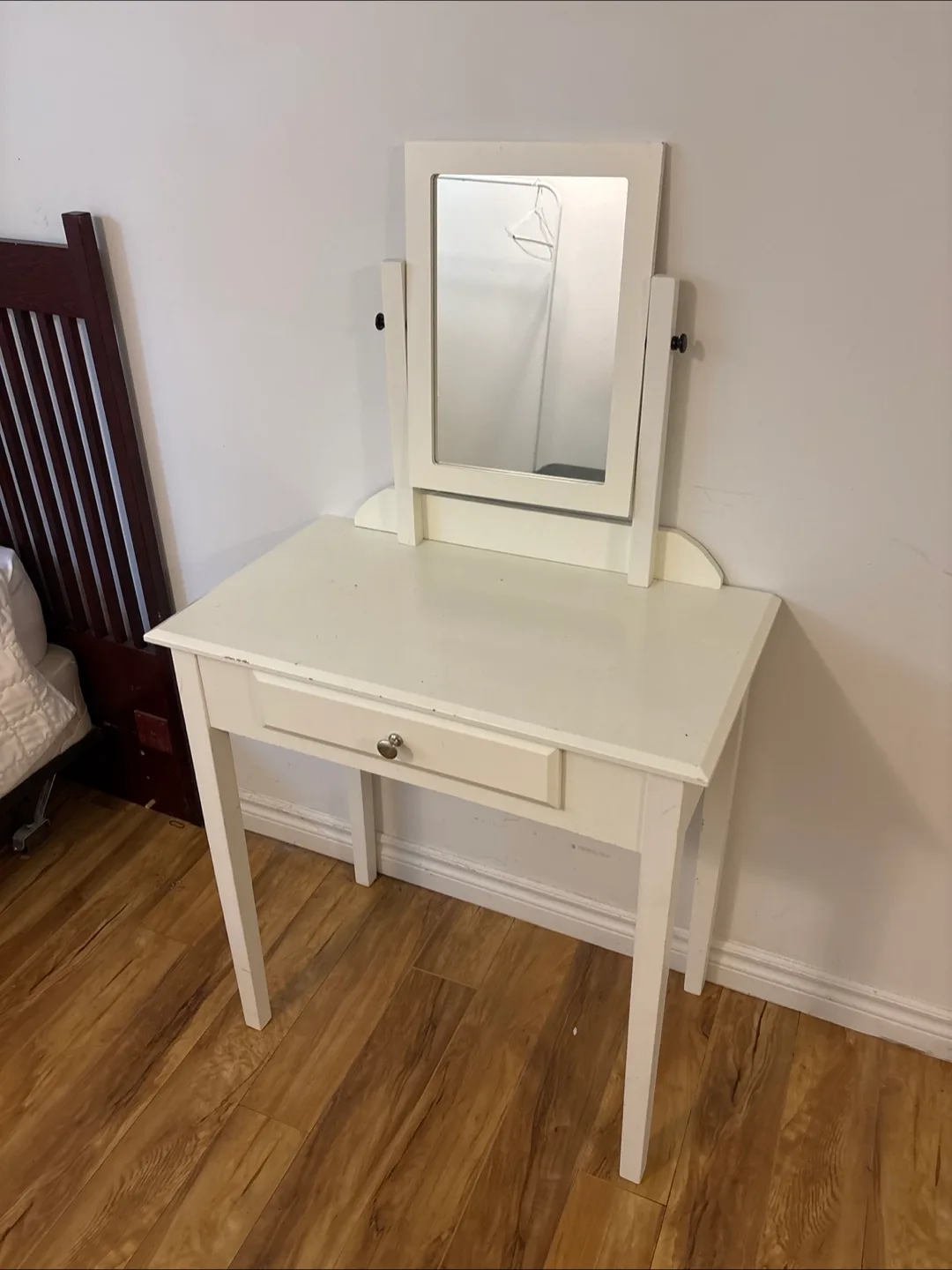 White Vanity Table with Mirror thumbnail