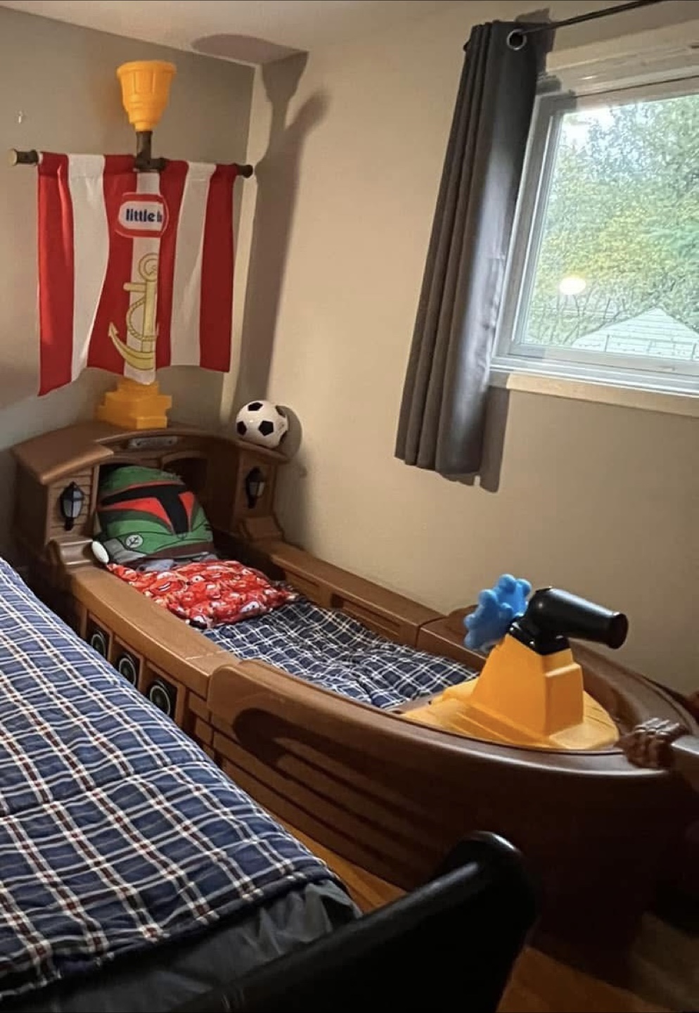 Little Tikes Pirate Ship Bed