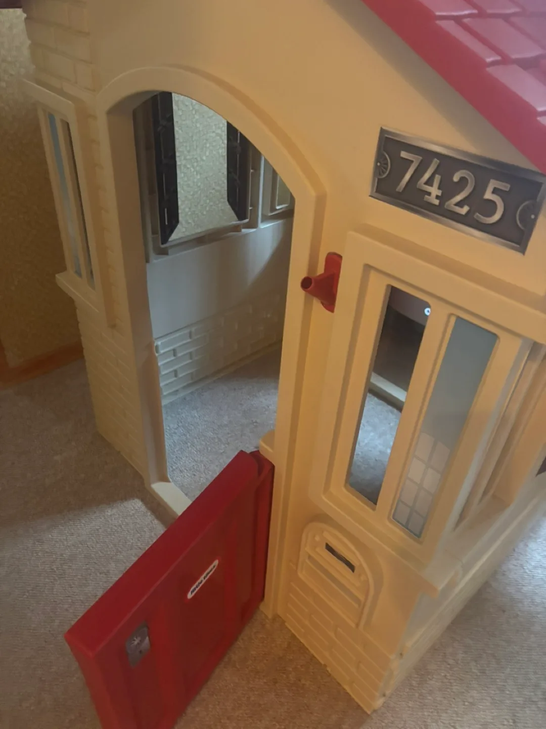 Little Tikes Playhouse image indicator(2)