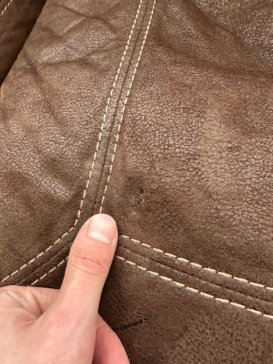 *Delivery Available* Comfortable 3+2 Faux Leather Sofa Set image indicator(7)