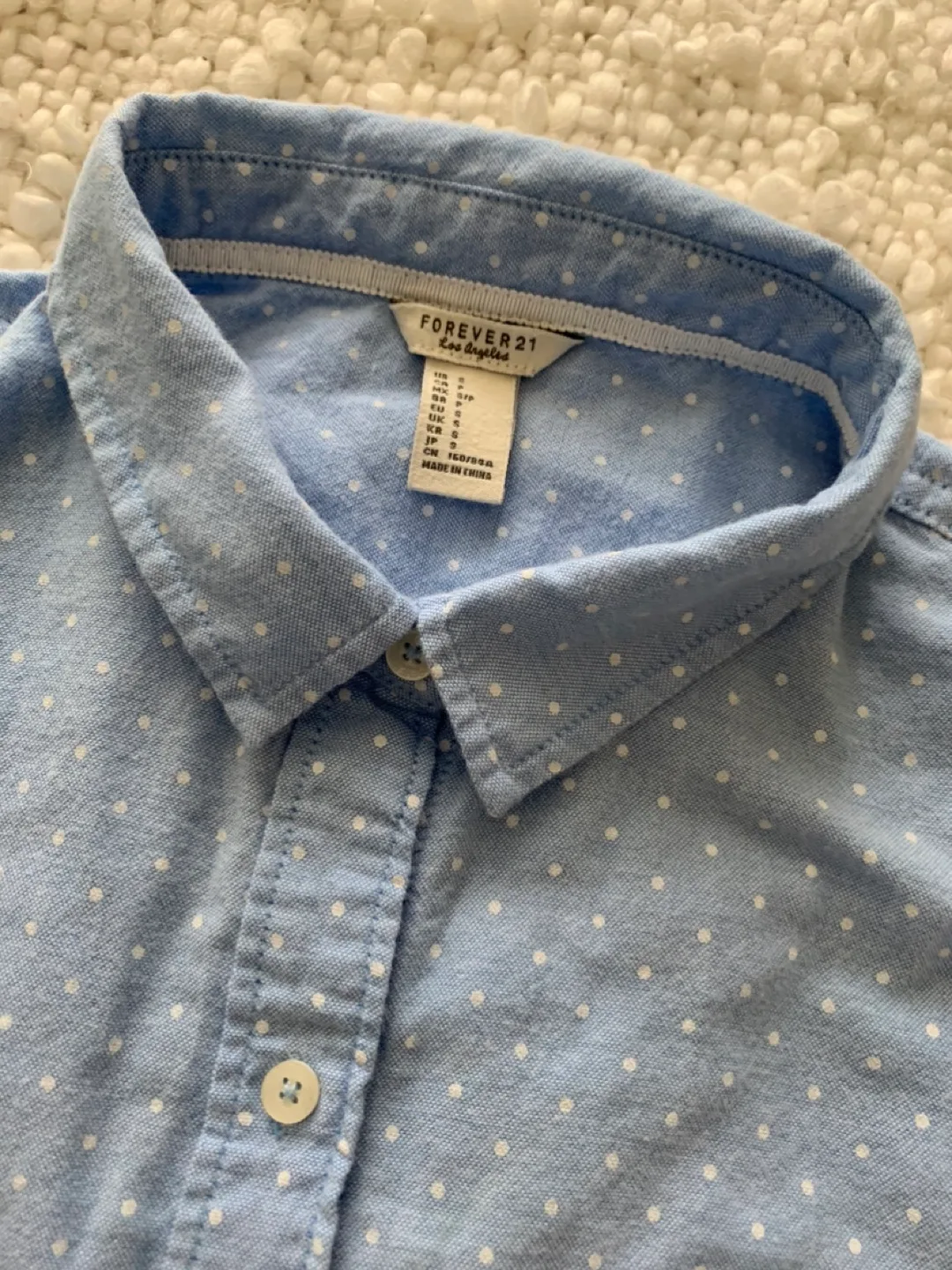 Forever 21 Light Blue Polka Dot Shirt🇨🇦 image indicator(2)