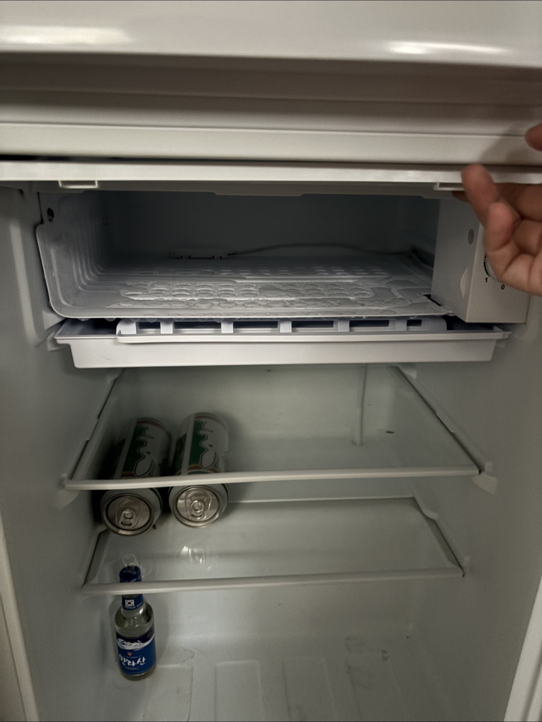 Galanz Mini Fridge - photo 3