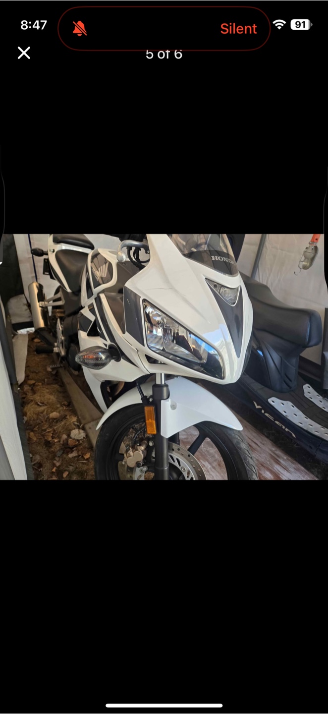 Honda CBR 125r Motorcycle - photo 4