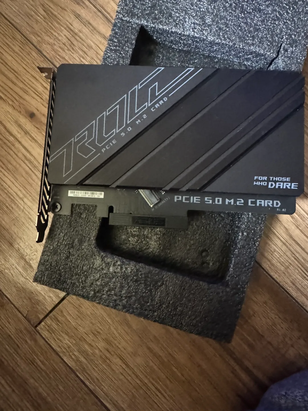 PCIe 5.0 M.2 Card thumbnail