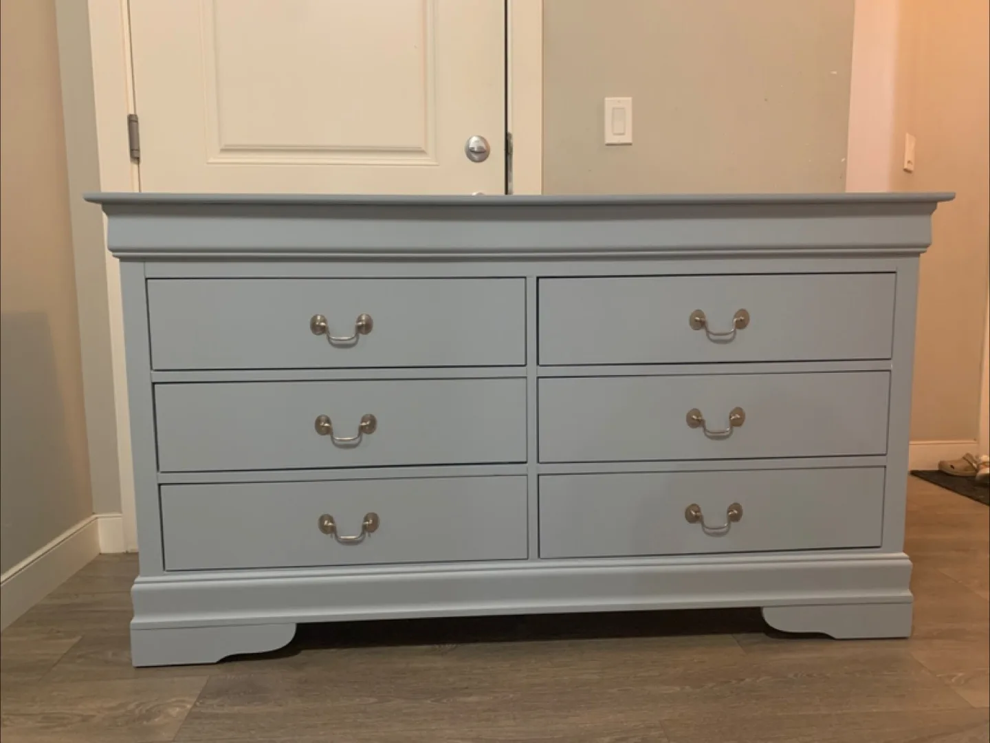 Dresser with Six Drawers thumbnail